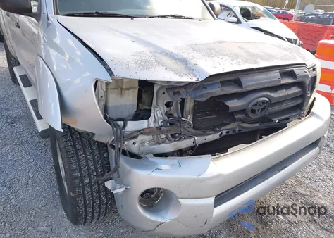 2007 Toyota Tacoma Base V6 z USA, uszkodzony, nr VIN 3TMLU42N57M012220